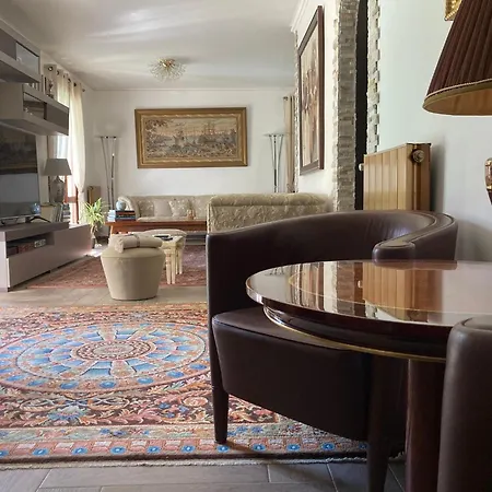 Roma Appartement *